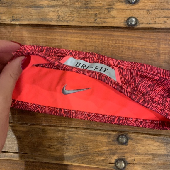 Nike Headband - Picture 5 of 6